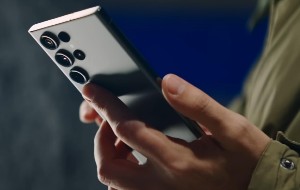 How to Remove a Hacker from My Samsung Phone