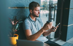 iPhone Location Icon Always On